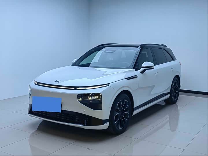 2025 XPeng G9