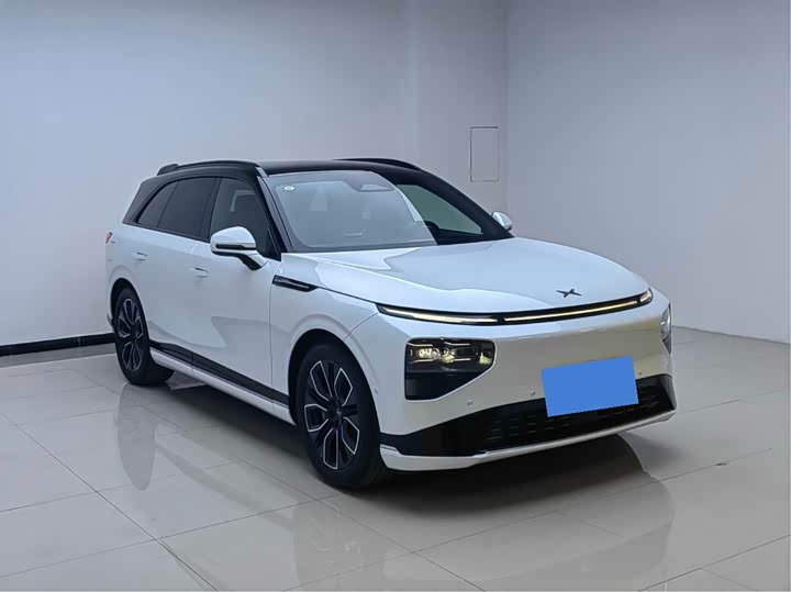 2025 XPeng G9