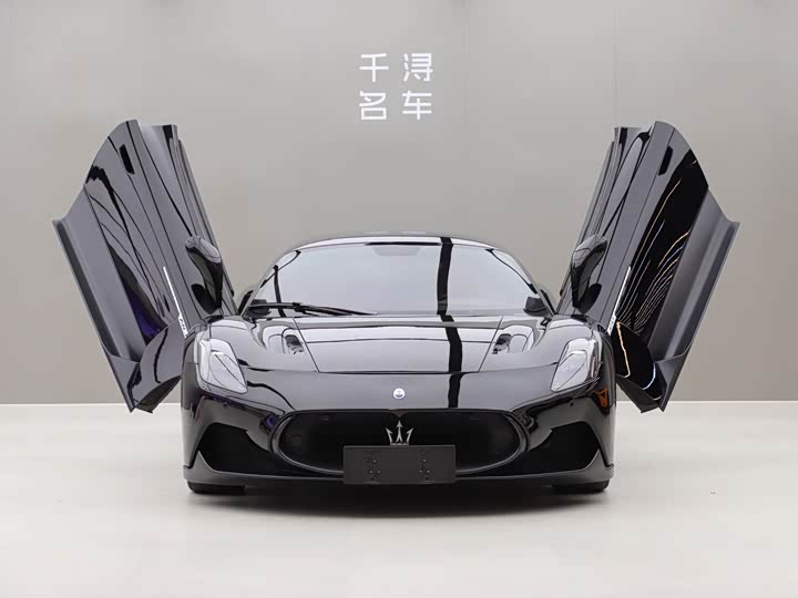 Maserati MC20 2023 2023款 3.0T 标准版