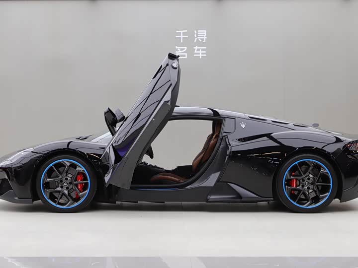 Maserati MC20 2023 2023款 3.0T 标准版