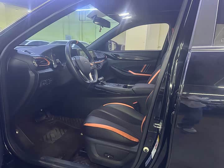 Changan Oshan X5 2022 2022款 运动版 1.5T DCT飓风音速