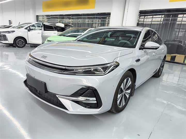 Geely Galaxy A7 2025 2025款 EM-i 150km 探索+版