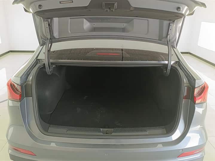 Roewe i5 2023 2023款 1.5L CVT豪华版