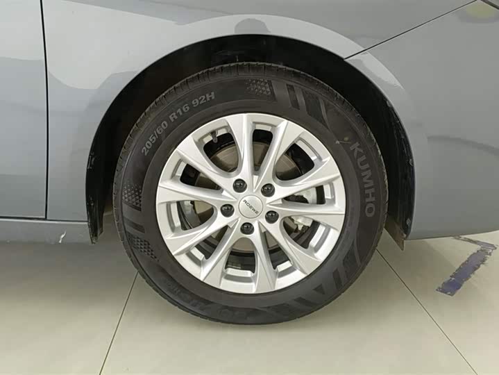 Roewe i5 2023 2023款 1.5L CVT豪华版