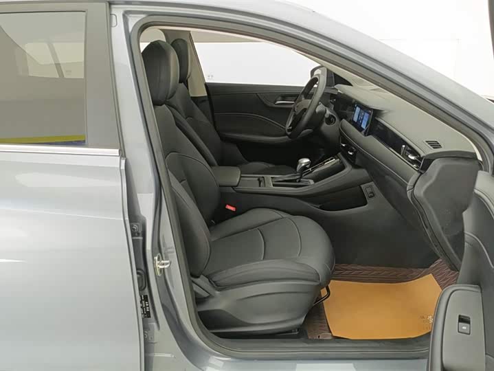 Roewe i5 2023 2023款 1.5L CVT豪华版