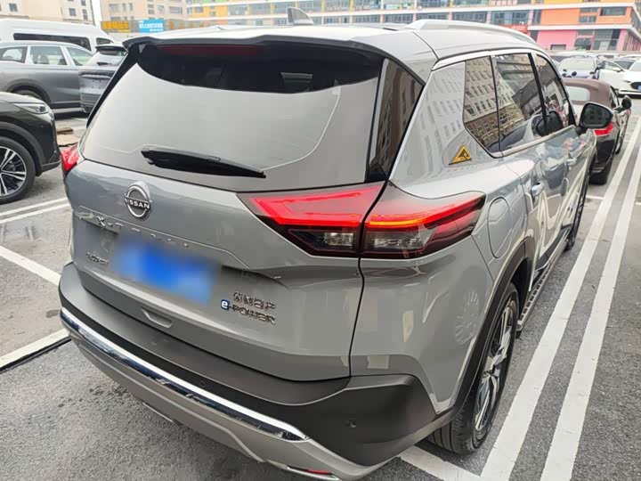 Nissan X-Trail 2023 2023款 e-POWER 超混双电机四驱至尊版