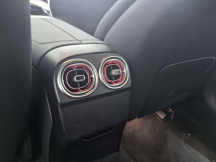 Mercedes-Benz C-Class 2025 2025款 C 260 L 运动版