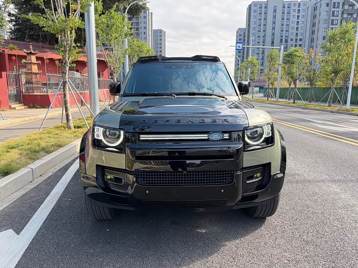 Land Rover Defender 2025 2025款 110 3.0T P400 X-Dynamic HSE