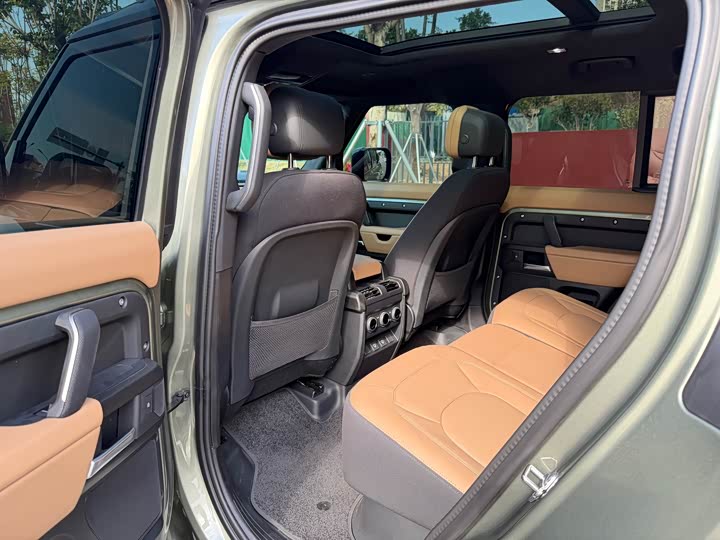 Land Rover Defender 2025 2025款 110 3.0T P400 X-Dynamic HSE