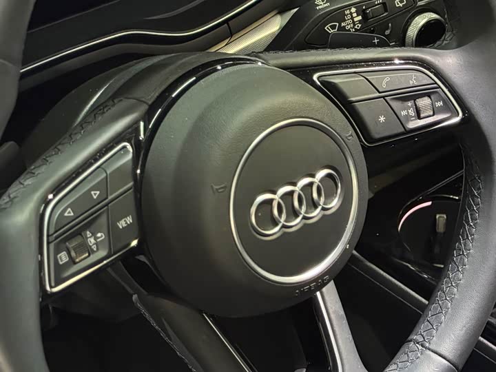 Audi A4 2023 2023款 Avant 40 TFSI 时尚动感型