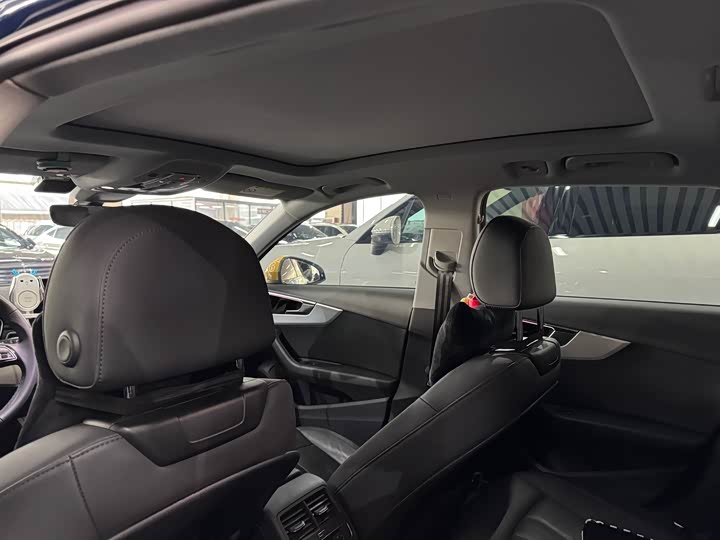 Audi A4 2023 2023款 Avant 40 TFSI 时尚动感型