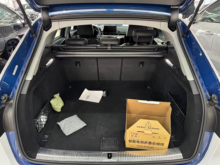 Audi A4 2023 2023款 Avant 40 TFSI 时尚动感型