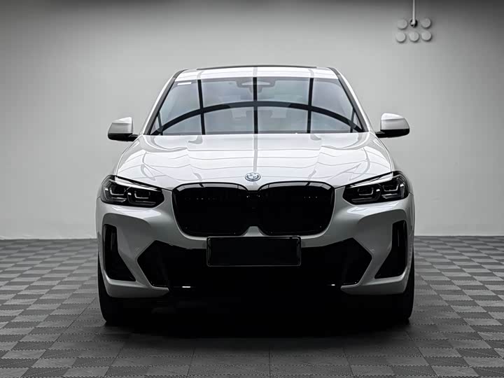 2024 BMW iX3