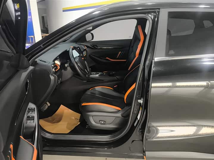 Changan Oshan X5 2022 2022款 运动版 1.5T DCT飓风音速