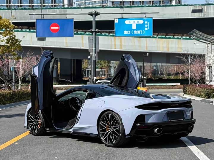 McLaren GT 2023 2023款 4.0T 标准型