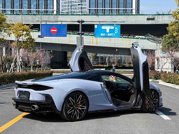 McLaren GT 2023 2023款 4.0T 标准型