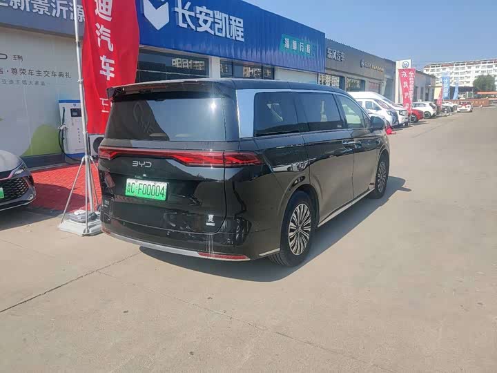 BYD Xia 2025 2025款 DM-i 1.5T 180km 超越型