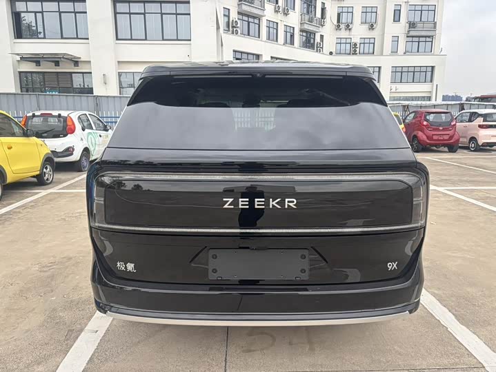 Zeekr 9X 2025 2025款 Ultra版 70kWh