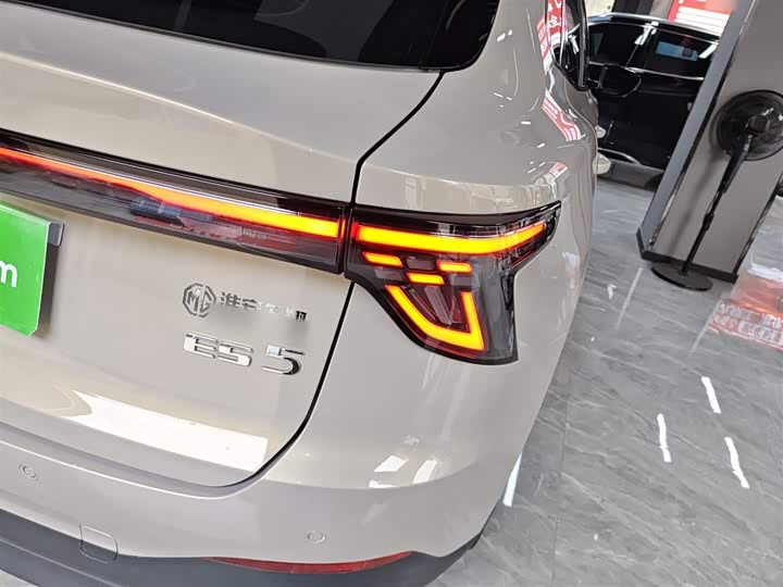 MG Motor ES5 2025 2025款 515plus 后驱版