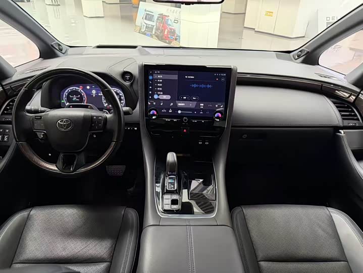 Toyota Alphard 2024 2024款 双擎 2.5L 尊贵版