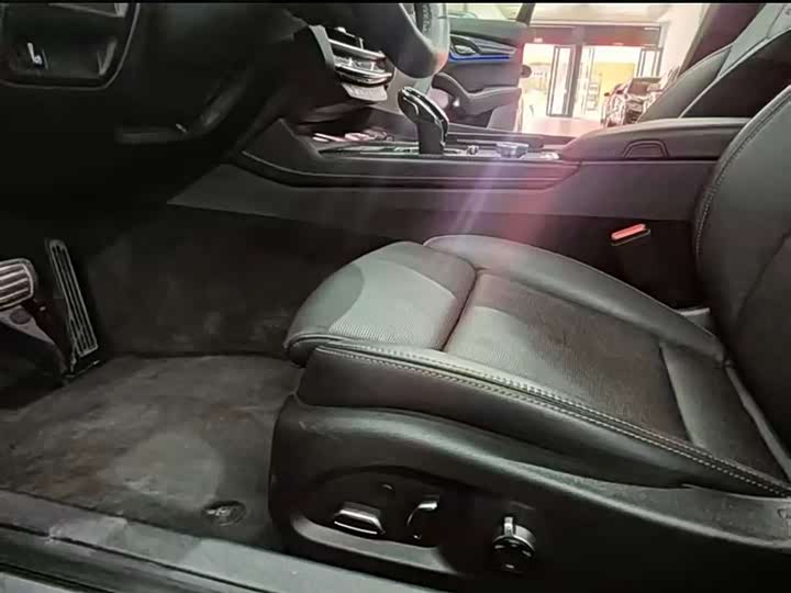 Cadillac CT5 2024 2024款 28T 铂金型