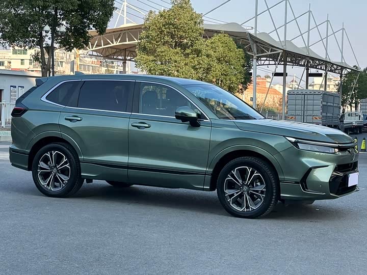 Honda Breeze 2023 2023款 240TURBO 四驱尊享版 5座