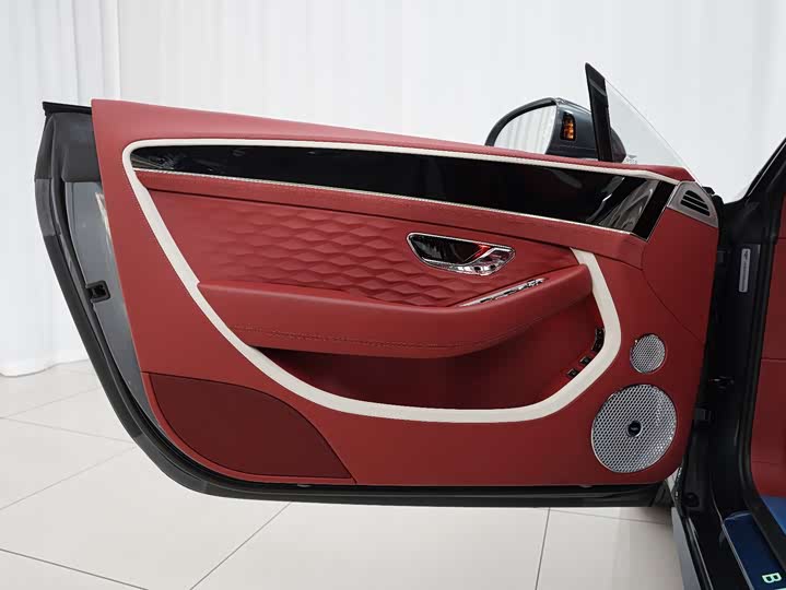 Bentley Continental GT Hybrid 2025 2025款 GT 极致版