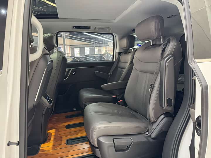 Maxus Mifa 7 2024 2024款 527km 森林长续航版