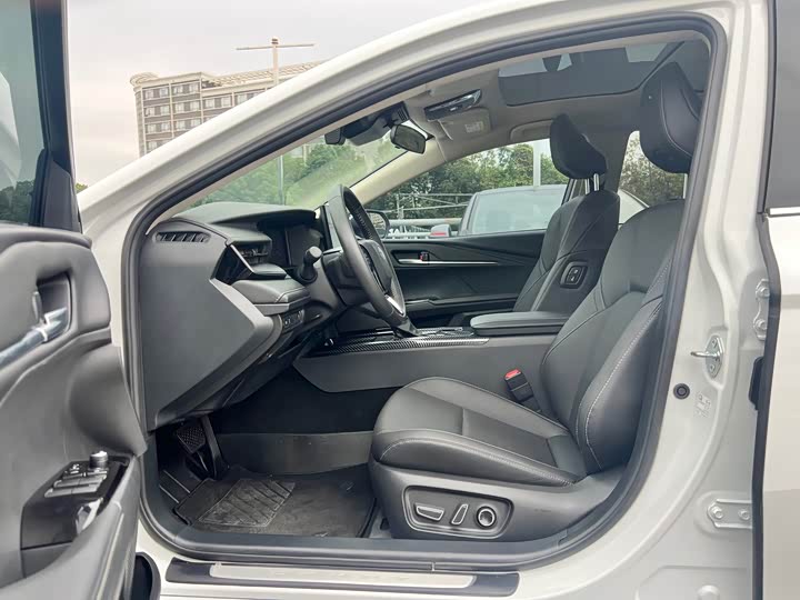 Toyota Camry 2024 2024款 2.0GVP 豪华版