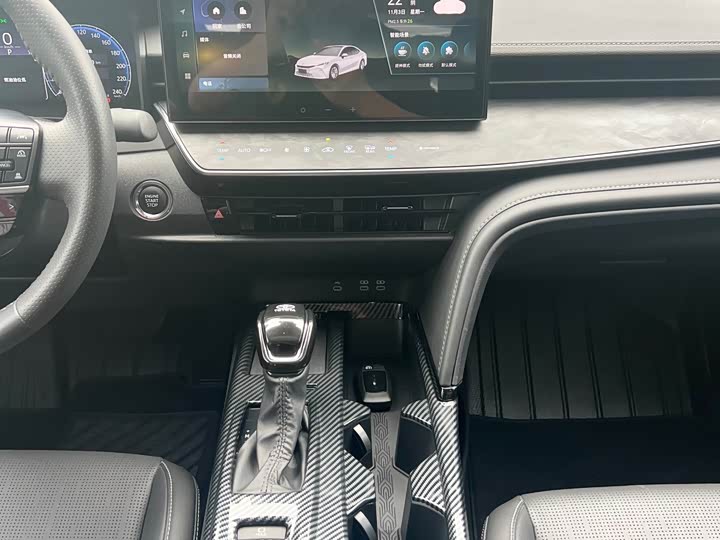 Toyota Camry 2024 2024款 2.0GVP 豪华版