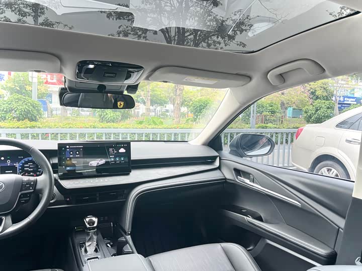 Toyota Camry 2024 2024款 2.0GVP 豪华版