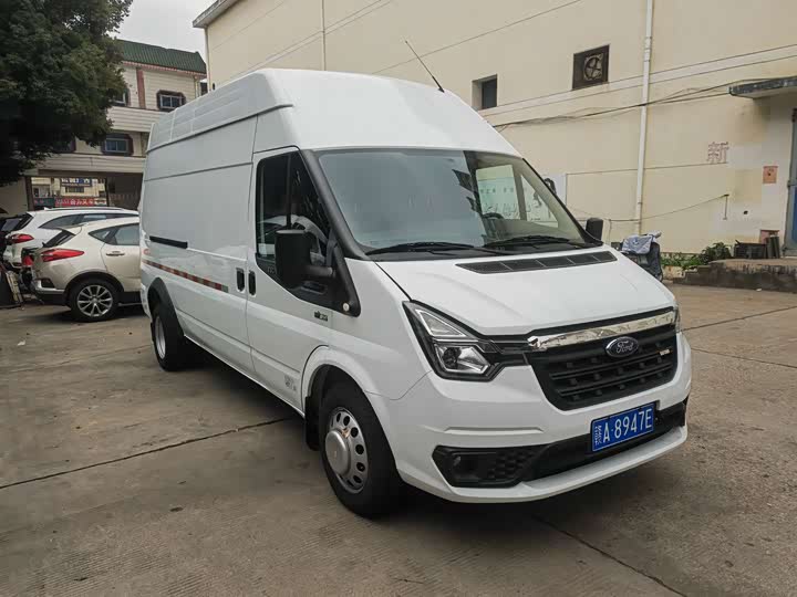 Ford Transit New 2022 2022款 2.2T手动物流车Pro中轴7座中高顶