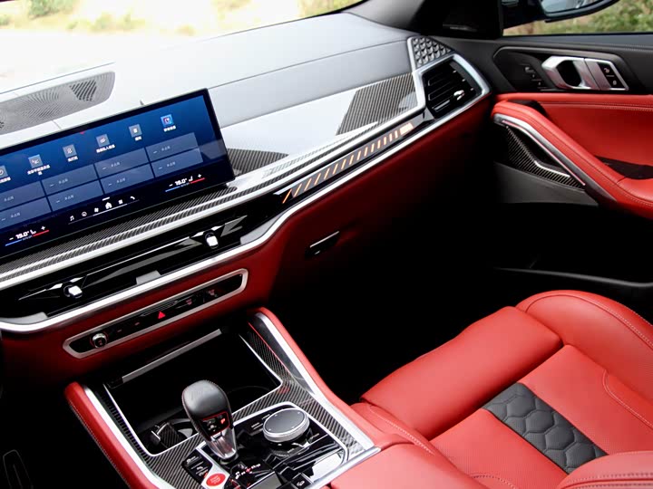 BMW X6 M 2023 2023款 X6 M 雷霆版