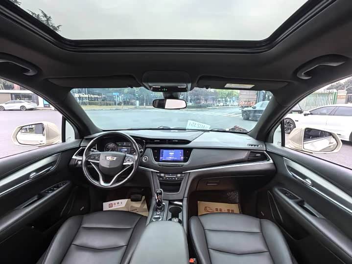 Cadillac XT6 2022 2022款 2.0T 六座四驱豪华型