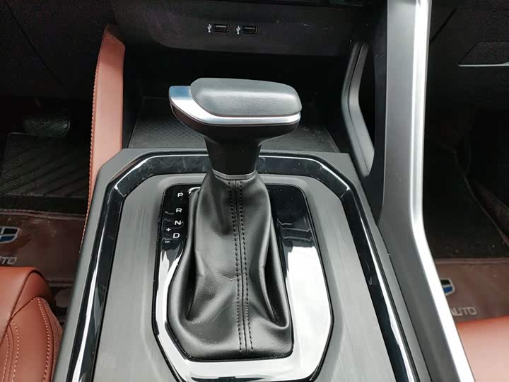 Geely Vision X6 2021 2021款 PRO 1.4T 自动尊贵型