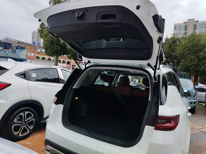 Geely Vision X6 2021 2021款 PRO 1.4T 自动尊贵型