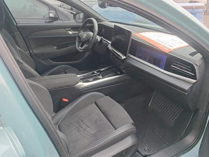 Volkswagen Passat 2025 2025款 Pro 380TSI 星空龙尊版