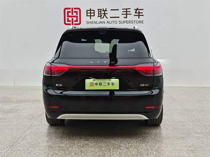 Aito M9 2025 2025款 增程 Ultra版 52kWh 6座版