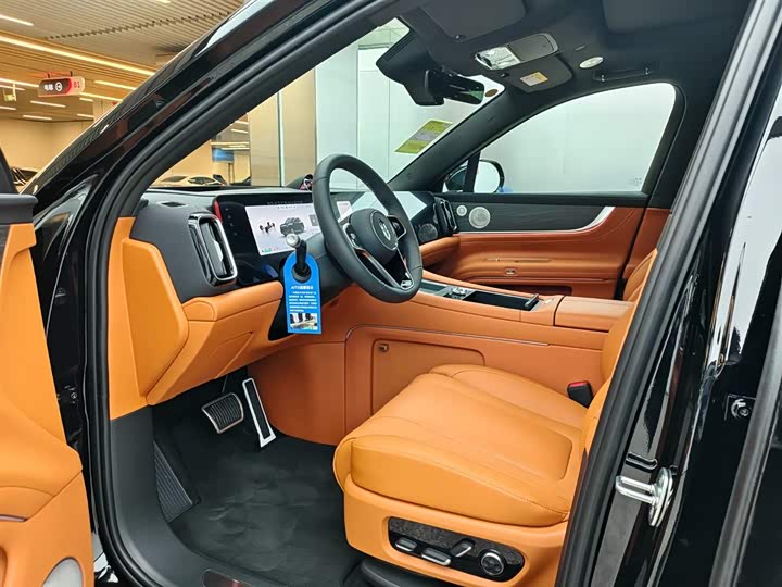 Aito M9 2025 2025款 增程 Ultra版 52kWh 6座版