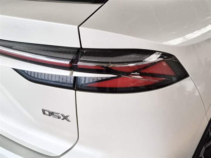 Roewe D5X DMH 2024 2024款 135科技版