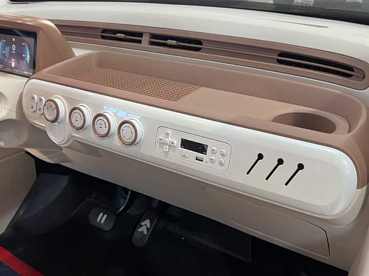 Bestune Pony 2026 2026款 222km 炫彩马