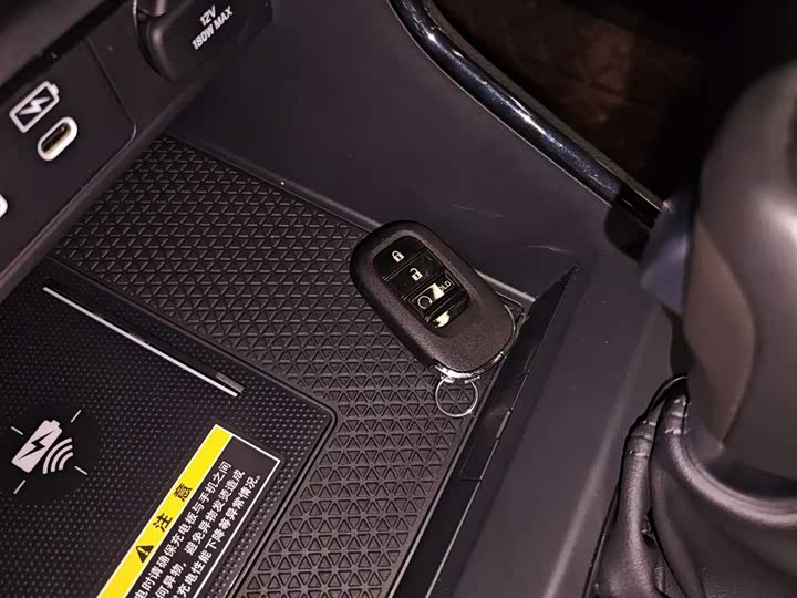 Honda CR-V 2024 2024款 240TURBO 两驱锋尚版 7座