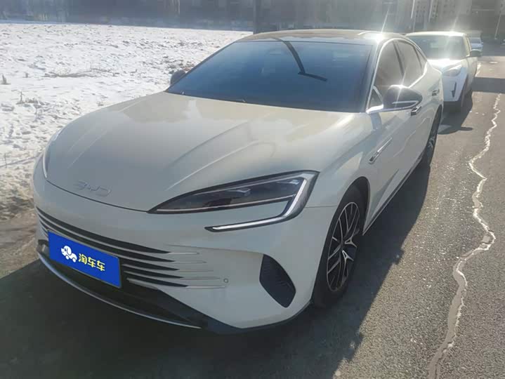 BYD Seal 07 DM-i Hybrid 2025 2025款 智驾版 DM-i 1.5L 125km 尊贵型