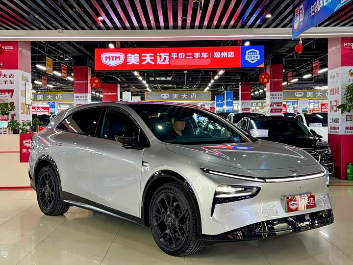 2025 XPeng G7