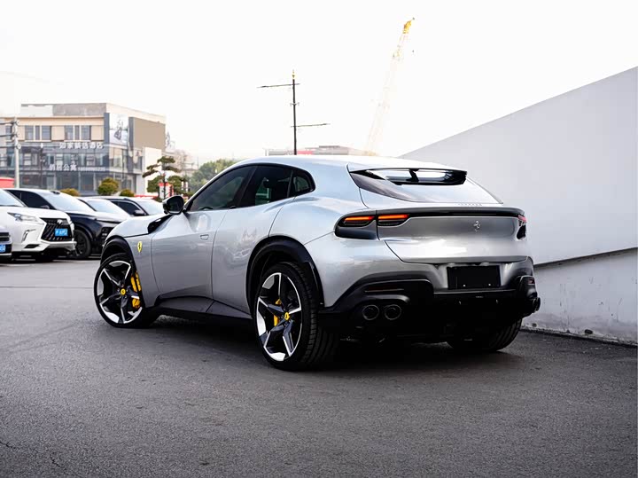 Ferrari Purosangue 2023 2023款 6.5L V12