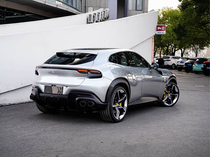 Ferrari Purosangue 2023 2023款 6.5L V12