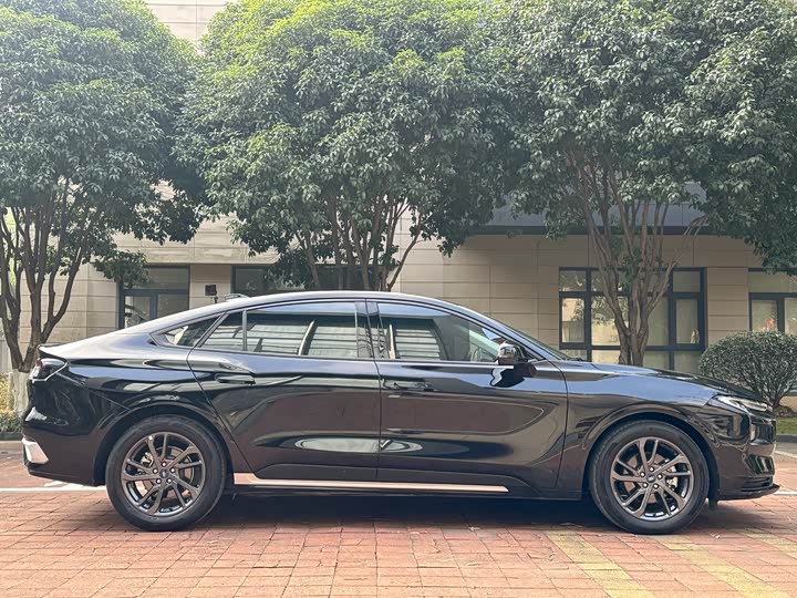 Ford Mondeo 2025 2025款 2.0T EcoBoost 豪华型