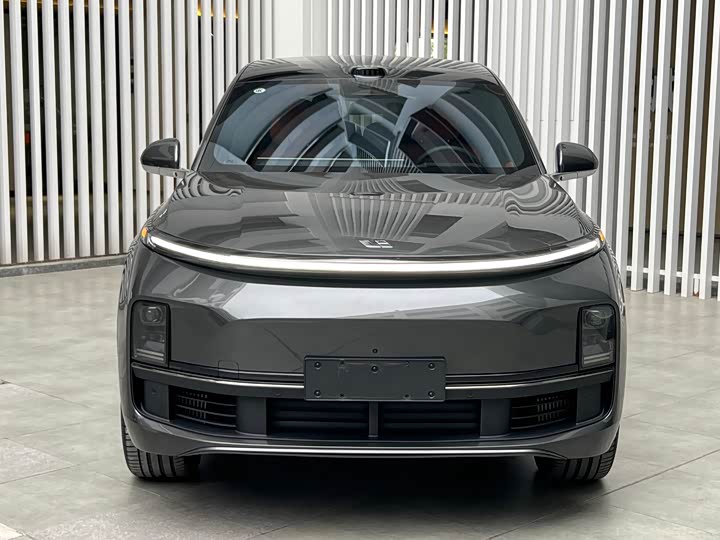 LiXiang L8 2025 2025款 Ultra 智能焕新版