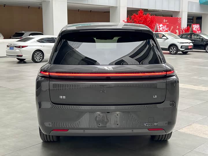 LiXiang L8 2025 2025款 Ultra 智能焕新版