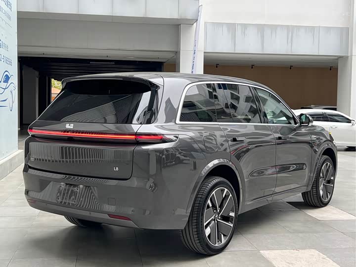 LiXiang L8 2025 2025款 Ultra 智能焕新版